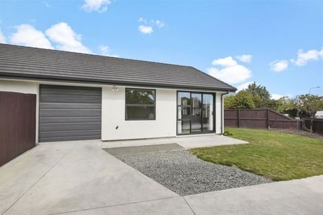 Photo of property in 8 Hurst Place, Parklands, Christchurch, 8083