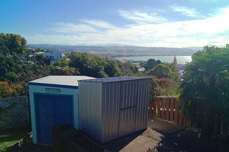 Photo of property in 18 Selwyn Road, Hospital Hill, Napier, 4110