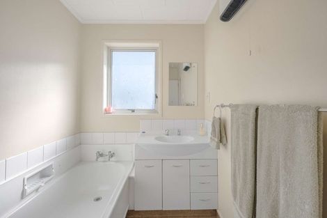 Photo of property in 1/113 Te Mata Road, Havelock North, 4130