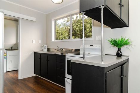 Photo of property in 6 Cherry Tree Place, Massey, Auckland, 0614