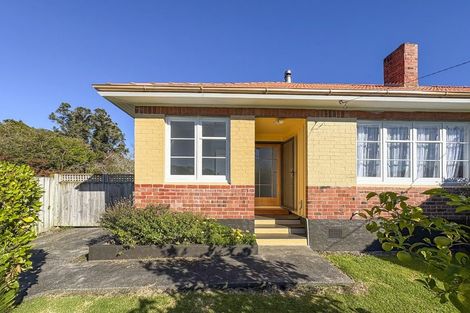 Photo of property in 10 Clapham Place, Whanganui East, Whanganui, 4500