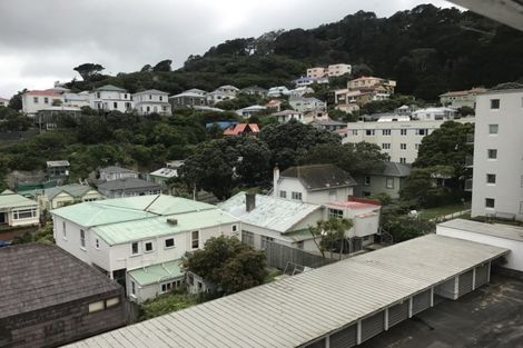 Photo of property in 16/4f Claremont Grove, Mount Victoria, Wellington, 6011