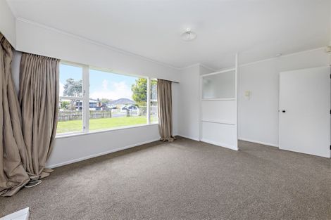 Photo of property in 10 Halswell Street, Mangere East, Auckland, 2024