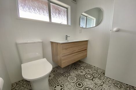 Photo of property in 2 Cooper Road, Stanmore Bay, Whangaparaoa, 0932