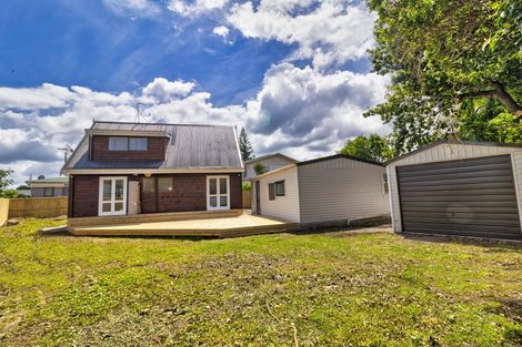 Photo of property in 1/13 Blanes Road, Weymouth, Auckland, 2103