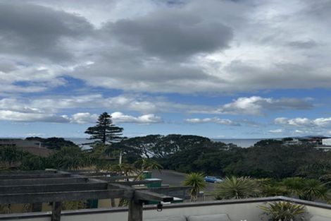 Photo of property in 46 Masterton Road, Rothesay Bay, Auckland, 0630