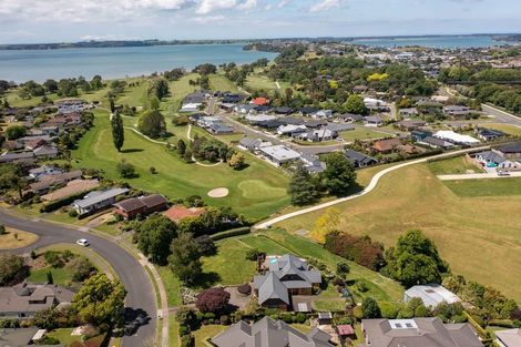 Photo of property in 38 Links View Drive, Omokoroa, 3114