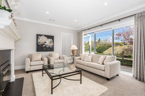 Photo of property in 35a Awanui Drive, Waikanae, 5036