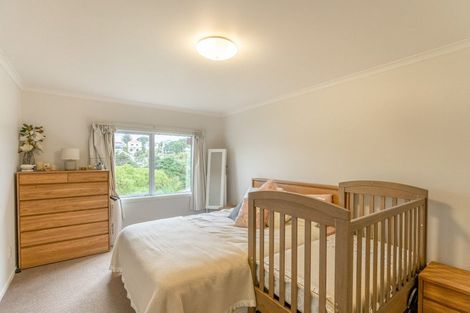 Photo of property in 2/121 Hataitai Road, Hataitai, Wellington, 6021