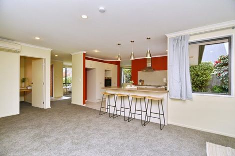 Photo of property in 11 Parkside Crescent, Northwood, Christchurch, 8051