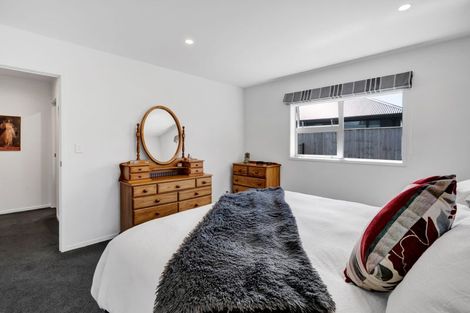 Photo of property in 1/20b Gordon Street, Glen Avon, New Plymouth, 4312