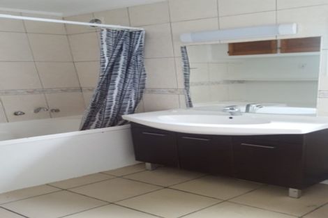 Photo of property in 110 Lauderdale Road, Birkdale, Auckland, 0626