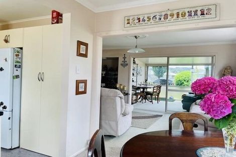 Photo of property in 146 Gloucester Street, Taradale, Napier, 4112