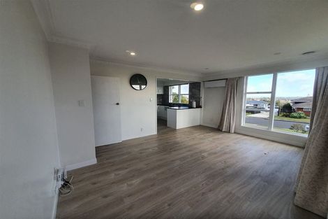 Photo of property in 1/9 Landop Terrace, Howick, Auckland, 2014