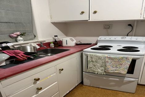 Photo of property in 22 Creswick Terrace, Northland, Wellington, 6012