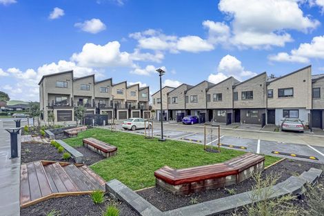 Photo of property in 2/28 Westgate Drive, Westgate, Auckland, 0614