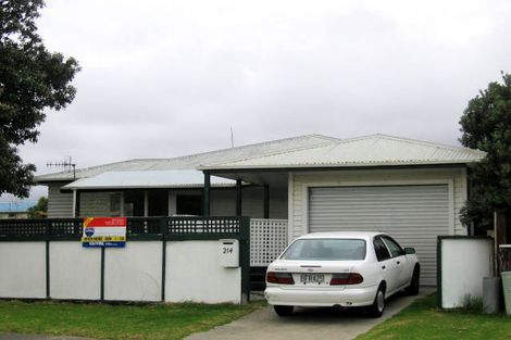 Photo of property in 214 Manly Street, Paraparaumu Beach, Paraparaumu, 5032
