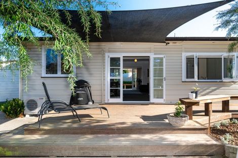 Photo of property in 17 Golding Road, Taradale, Napier, 4112