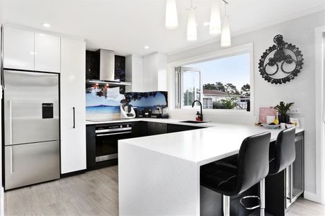Photo of property in 1/84 Birkenhead Avenue, Birkenhead, Auckland, 0626