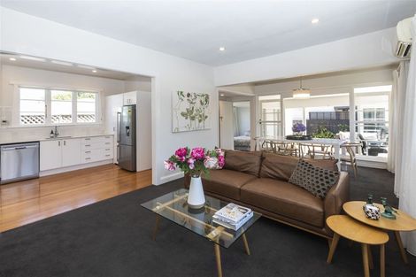 Photo of property in 155 Weston Road, St Albans, Christchurch, 8052