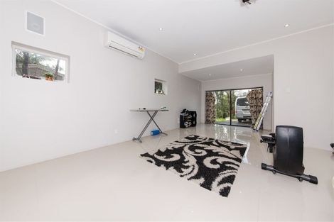 Photo of property in 52 Pleasant Road, Glen Eden, Auckland, 0602