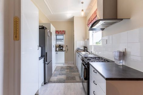 Photo of property in 37 Fox Street, Woodville, 4920