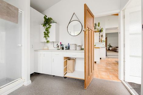 Photo of property in 1/22 Islington Avenue, New Lynn, Auckland, 0600