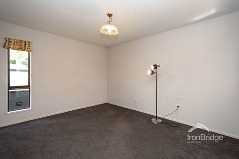 Photo of property in 6 Grove Place, Rangiora, 7400