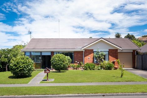 Photo of property in 2 Kotuku Place, Taradale, Napier, 4112