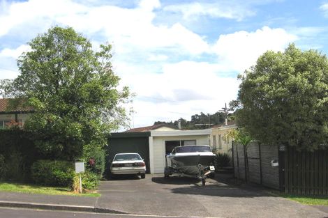 Photo of property in 2/32 Hale Crescent, Bayview, Auckland, 0629