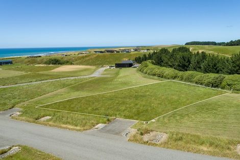 Photo of property in 5 Knoyle Road, Riversdale Beach, Masterton, 5872