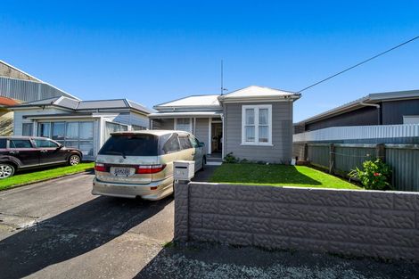 Photo of property in 45 Union Street, Hawera, 4610