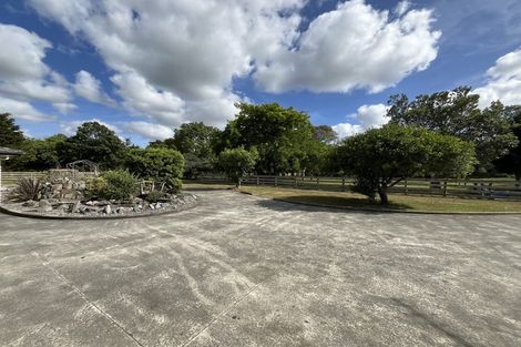 Photo of property in 729 Makerua Road, Tokomaru, Palmerston North, 4474