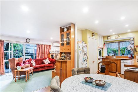 Photo of property in 138 Waimumu Road, Massey, Auckland, 0614