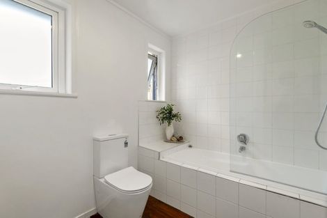 Photo of property in 6 Catrina Avenue, Birkenhead, Auckland, 0626