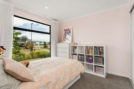 Photo of property in 52 Manakura Street, Russley, Christchurch, 8042