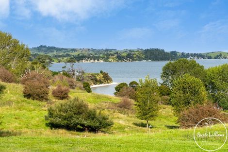 Photo of property in 275 Metcalfe Road, Matakohe, 0593