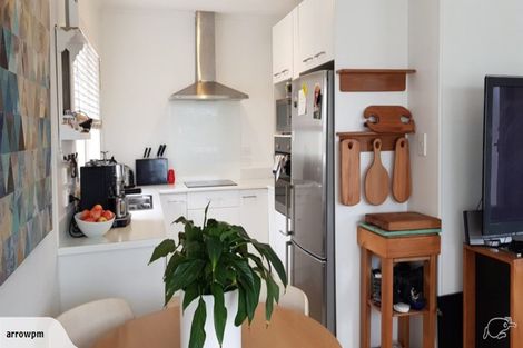 Photo of property in 1/58 Girrahween Drive, Totara Vale, Auckland, 0629