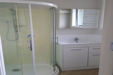 Photo of property in 1/26 Rewi Street, Torbay, Auckland, 0630