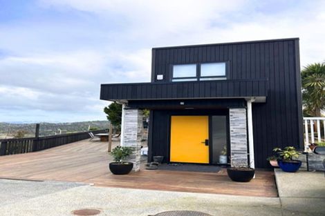 Photo of property in 645-649 South Titirangi Road, Titirangi, Auckland, 0604