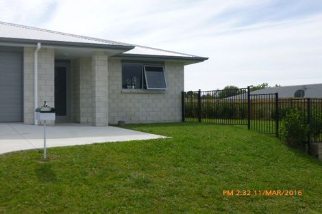 Photo of property in 23 Fairfax Crescent, Pyes Pa, Tauranga, 3112