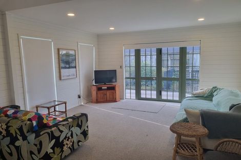 Photo of property in 18b Karewa Parade, Papamoa Beach, Papamoa, 3118