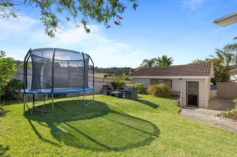 Photo of property in 6 Spinella Drive, Bayview, Auckland, 0629