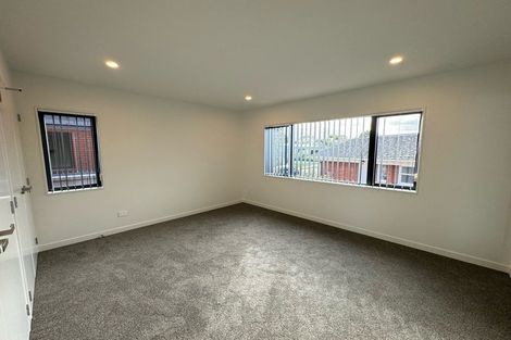 Photo of property in 40b Knightsbridge Drive, Forrest Hill, 0620