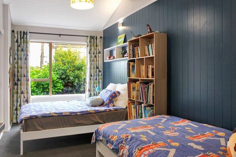Photo of property in 16 Langstone Place, Chatswood, Auckland, 0626