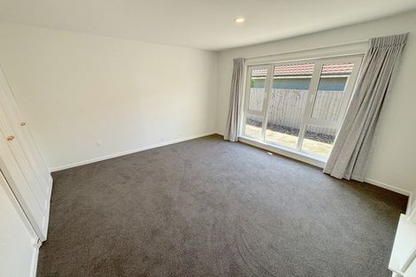 Photo of property in 5 Brookby Crescent, Avonhead, Christchurch, 8042