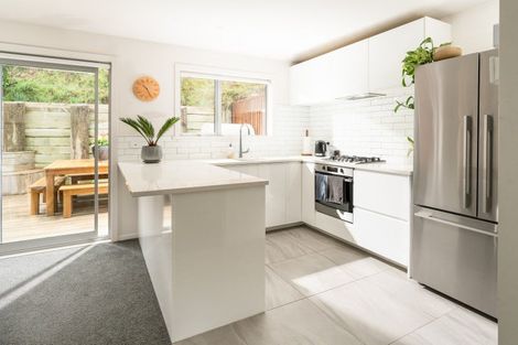 Photo of property in 20b Rarangi Way, Owhiro Bay, Wellington, 6023