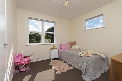 Photo of property in 105 Kitchener Road, Waiuku, 2123