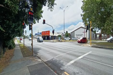 Photo of property in 2/265 Massey Road, Mangere East, Auckland, 2024