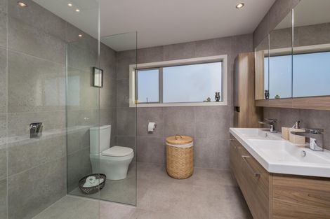 Photo of property in 35 Reinga Road, Kerikeri, 0230